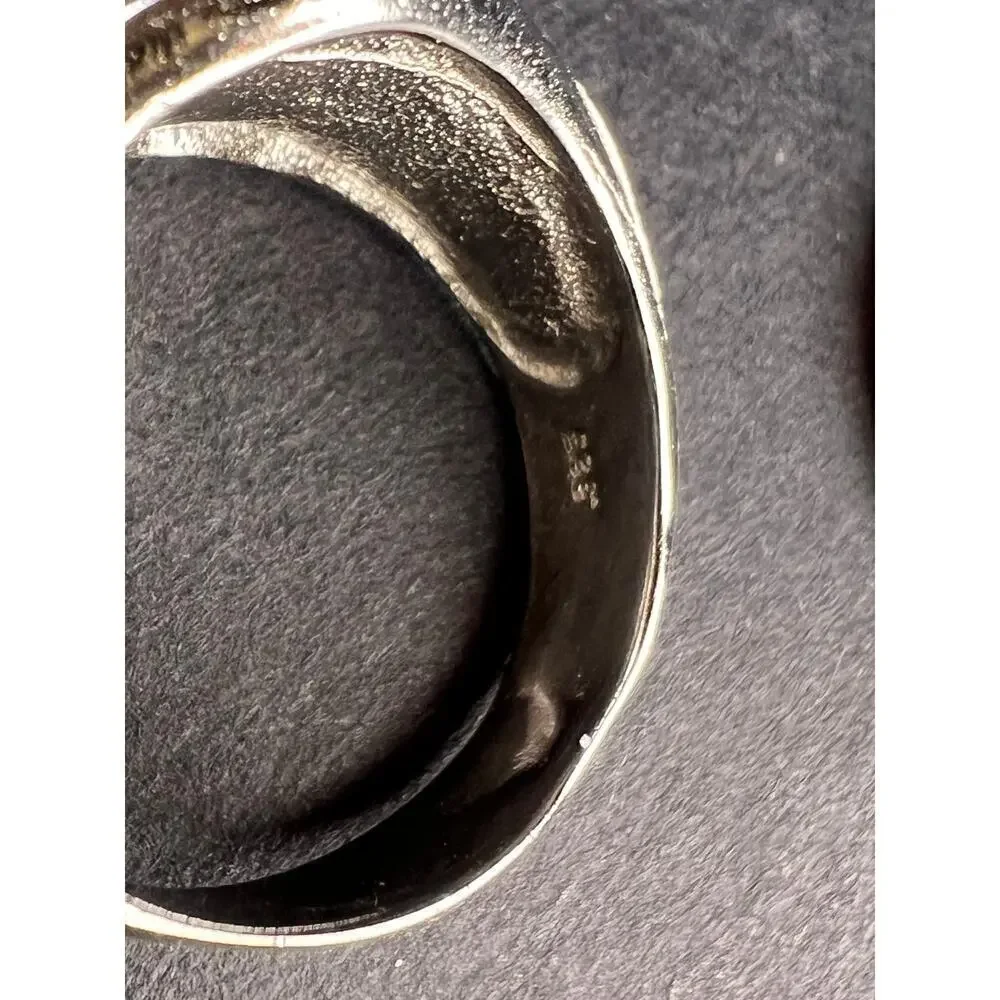 Vintage sterling silver ring size 8